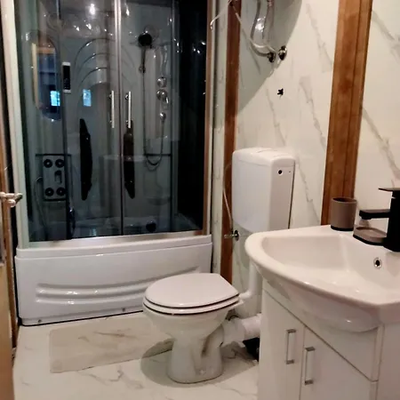 Vikendica Cardak Holiday home *