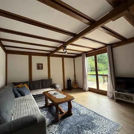 Vikendica Cardak * Srebrenik