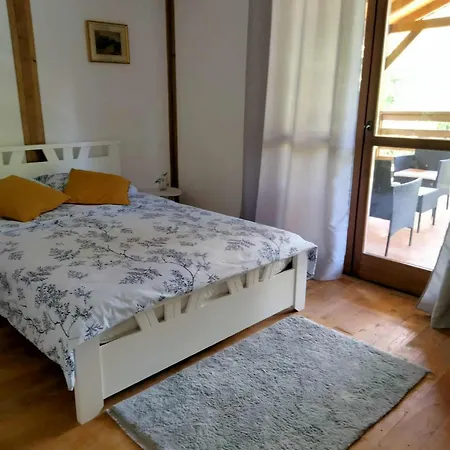 Vikendica Cardak Casa de Férias *